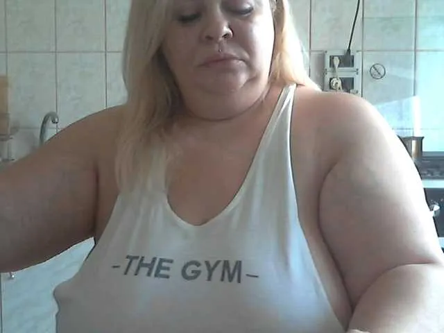 adri_gomez_1 free chat on liveonude Image 8