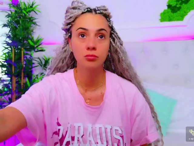 23-Mandarinka free chat on liveonude Image 3