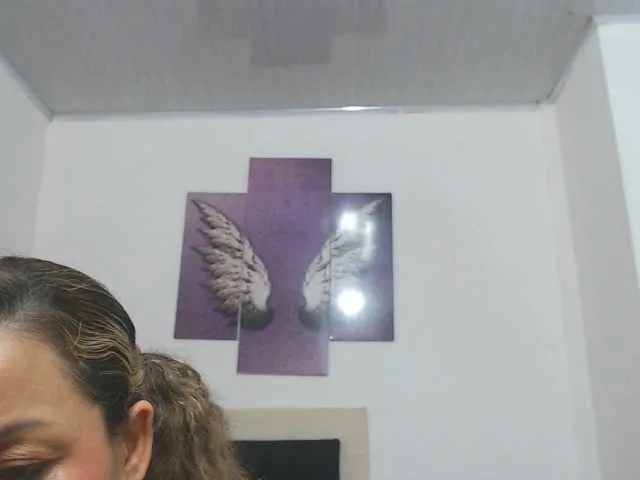 DiamondJo free chat on liveonude Image 3