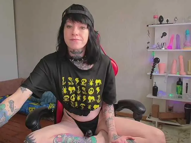 xunybany free chat on liveonude Image 10