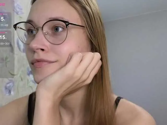 hotsweetangel4u free chat on liveonude Image 2