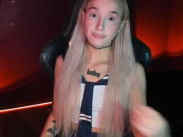 BELBIG free chat on liveonude Image 17