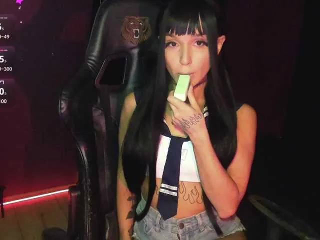 BELBIG free chat on liveonude Image 4