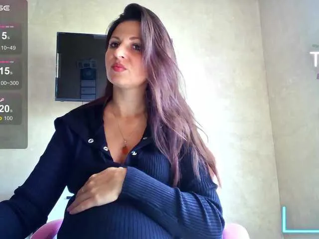 xunybany free chat on liveonude Image 16