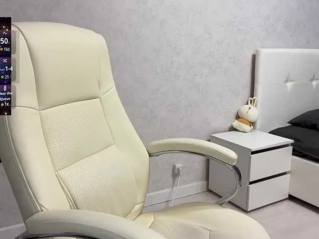 coconoir1 free chat on liveonude Image 13