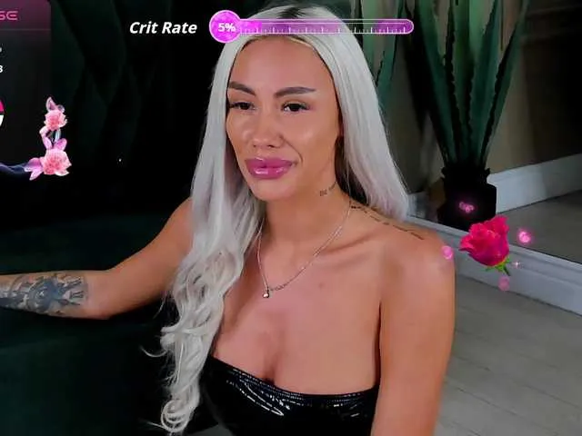 HEYBANANA free chat on liveonude Image 3