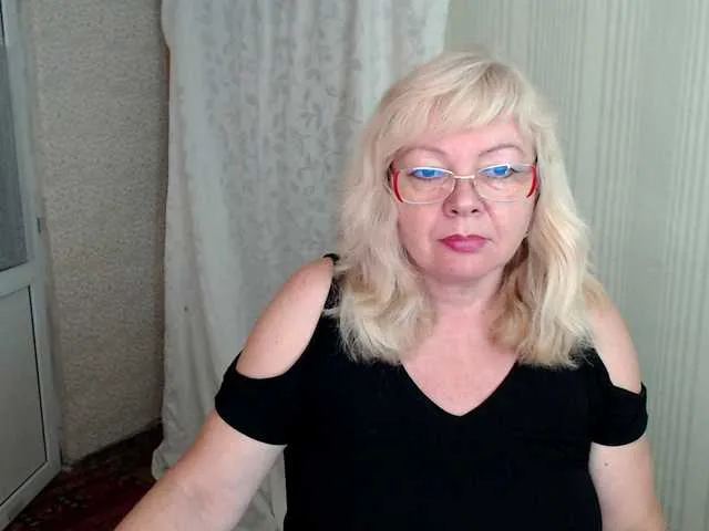 luanna837 free chat on liveonude Image 3