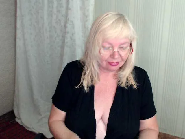 luanna837 free chat on liveonude Image 4