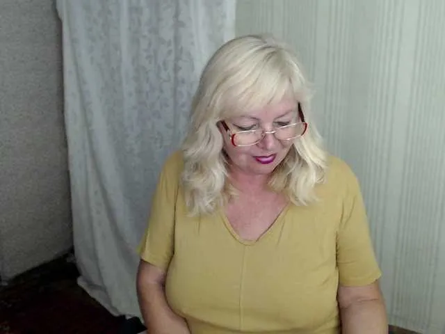 luanna837 free chat on liveonude Image 9