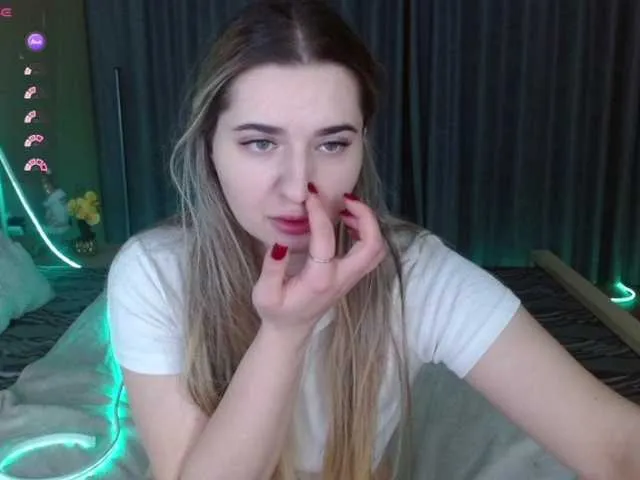 DiamondJo free chat on liveonude Image 12