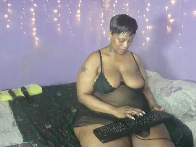 milabunny_ free chat on liveonude Image 15