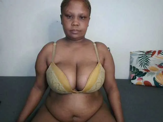 harleyysummers free chat on liveonude Image 11