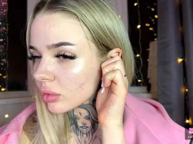 tinnymonroe free chat on liveonude Image 16