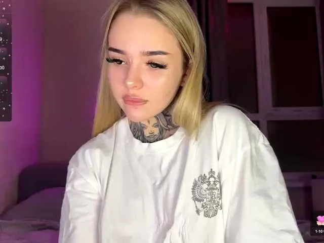 tinnymonroe free chat on liveonude Image 19