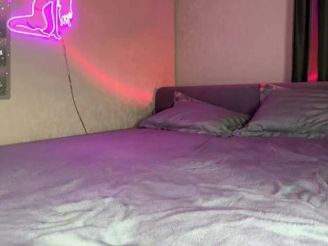 tinnymonroe free chat on liveonude Image 8