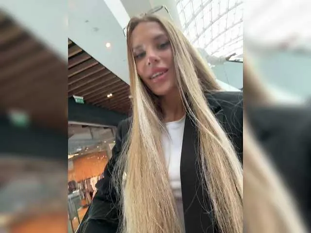 ftmbiggestclit free chat on liveonude Image 10