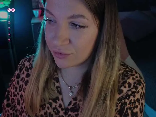 linda_power free chat on liveonude Image 3