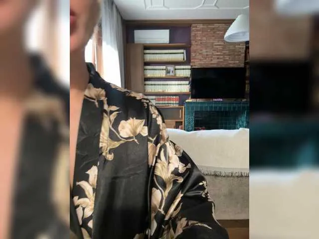 xunybany free chat on liveonude Image 17