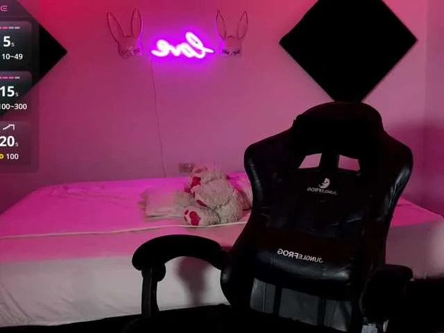 Sexycikas free chat on liveonude Image 2