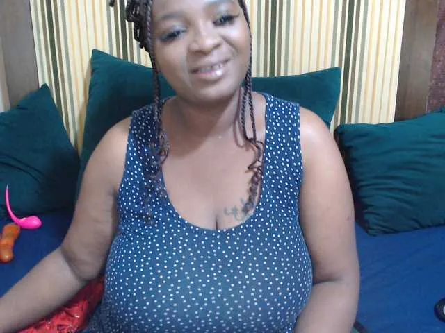 DiamondJo free chat on liveonude Image 9