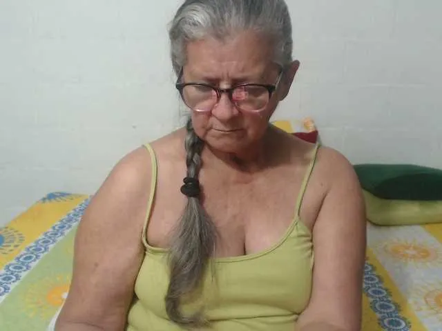 bridgetjean free chat on liveonude Image 2