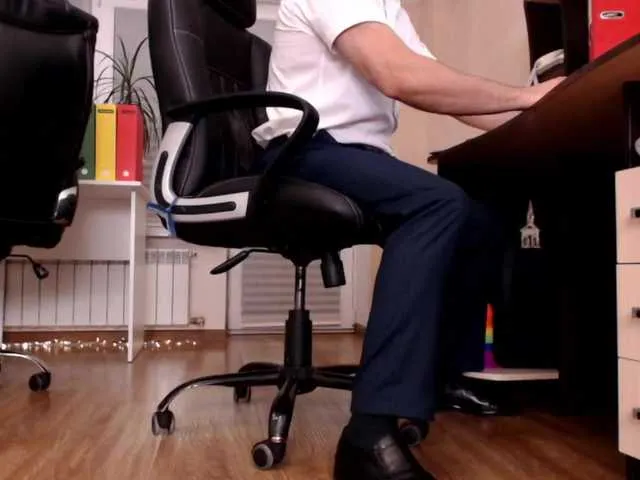 ELENA-XXX free chat on liveonude Image 10