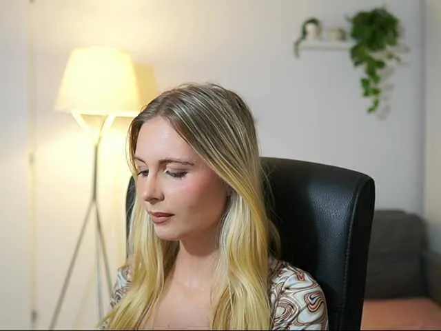 shy_boy17 free chat on liveonude Image 13