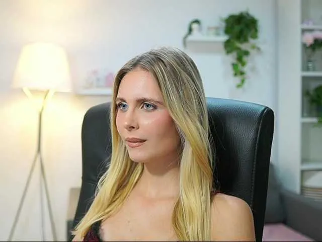 shy_boy17 free chat on liveonude Image 17