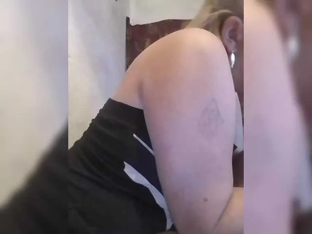 switie23 free chat on liveonude Image 5