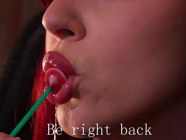 rasta_berry free chat on liveonude Image 17