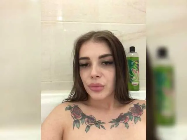 maevemads free chat on liveonude Image 7