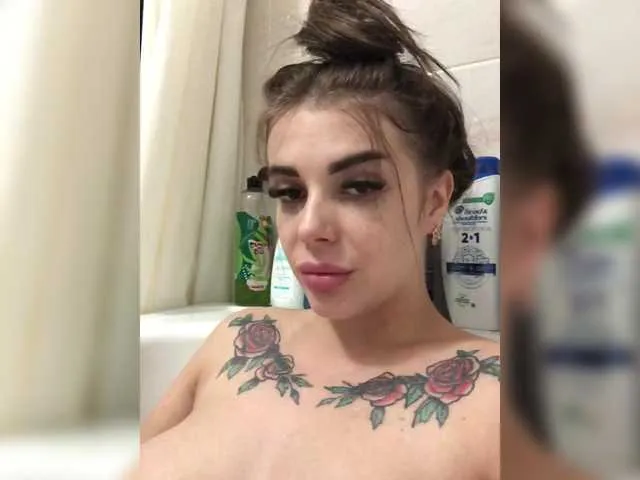 maevemads free chat on liveonude Image 9