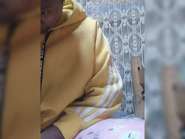 DiamondJo free chat on liveonude Image 10