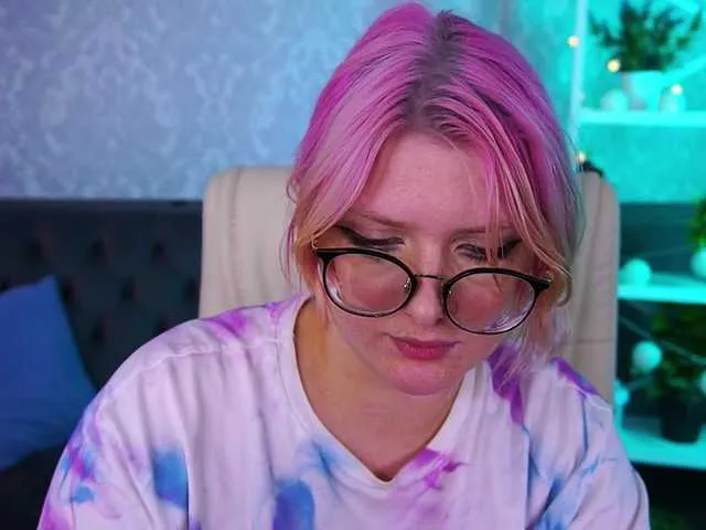 xunybany free chat on liveonude Image 19