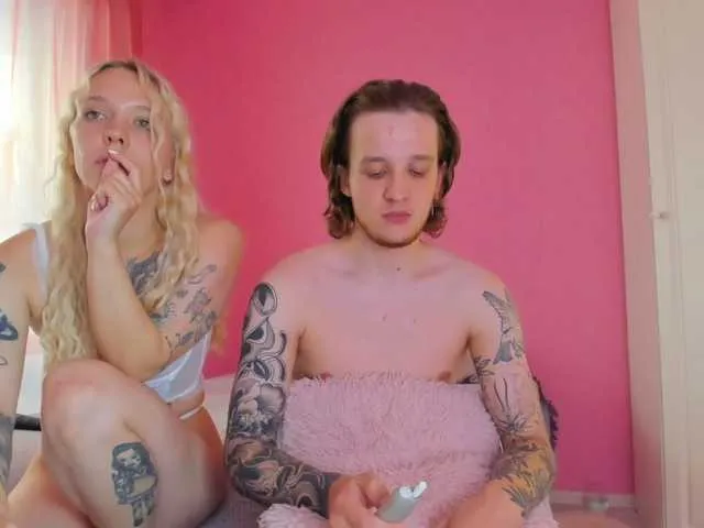 Wild-Angel777 free chat on liveonude Image 14