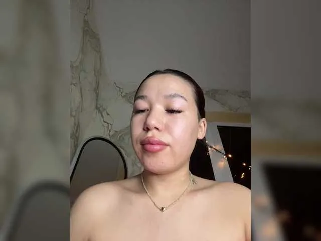 DiamondJo free chat on liveonude Image 2