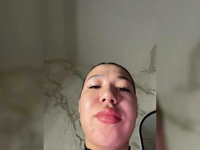 DiamondJo free chat on liveonude Image 3