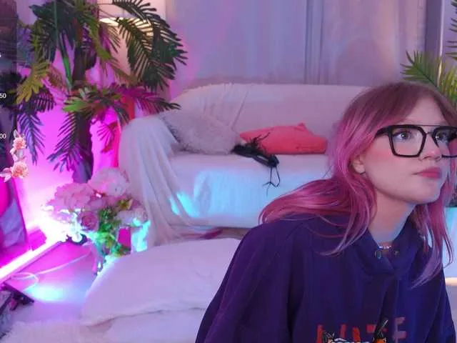 CrazyWine free chat on liveonude