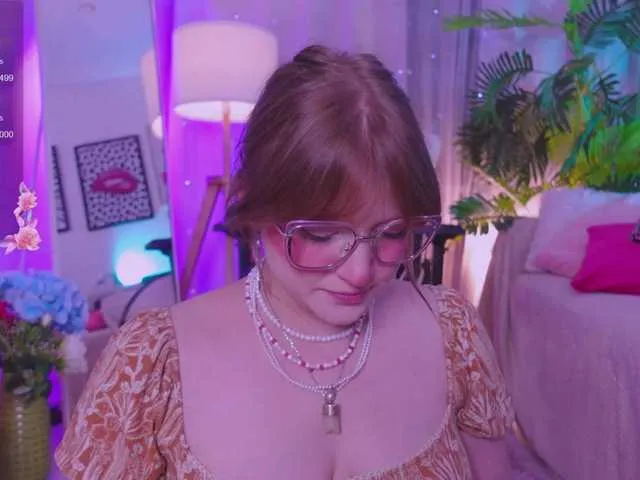 PinkFoxya free chat on liveonude Image 10