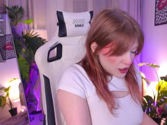 PinkFoxya free chat on liveonude Image 16