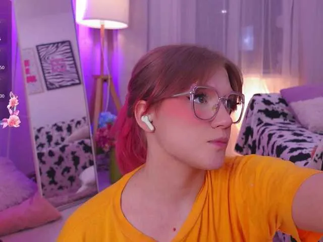 PinkFoxya free chat on liveonude Image 2