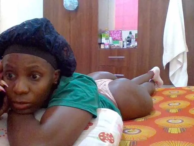 DiamondJo free chat on liveonude Image 6