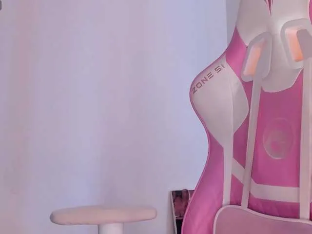 brilliantvictoria free chat on liveonude Image 13