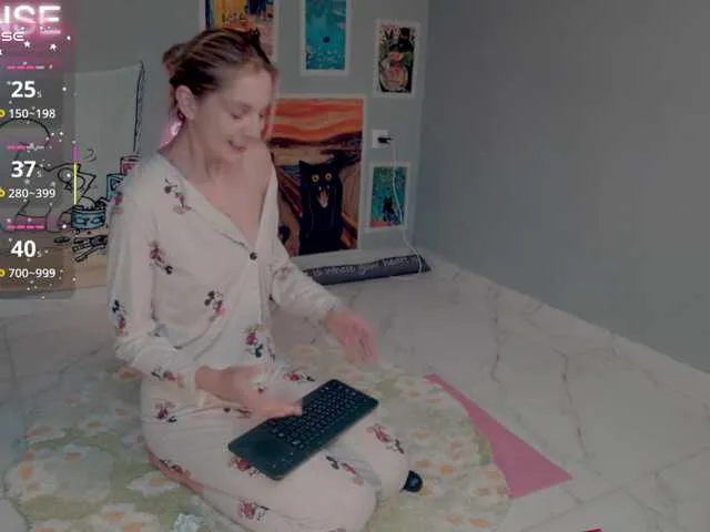 xunybany free chat on liveonude Image 12