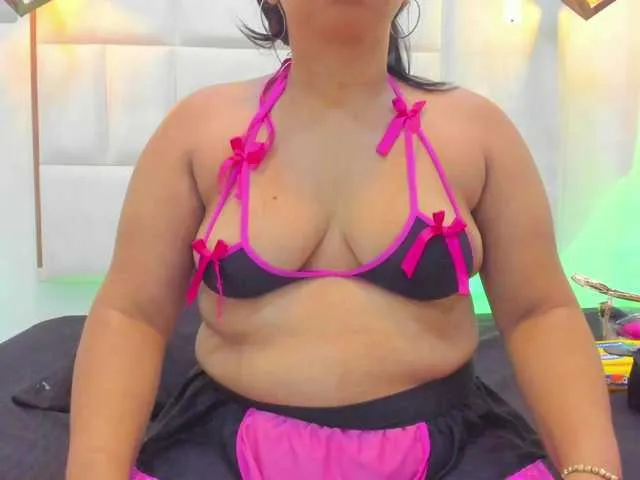 april_ebony18_ free chat on liveonude Image 4