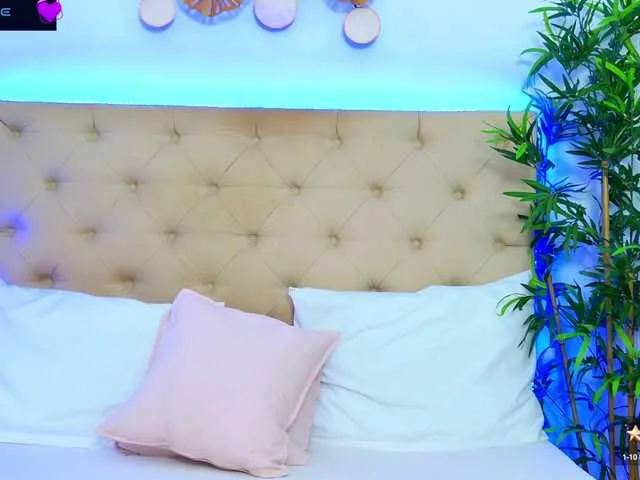 tiffanywaynne free chat on liveonude Image 7