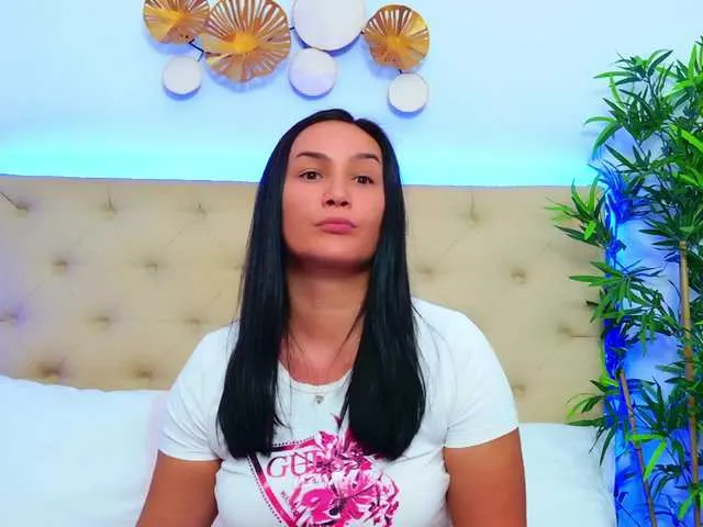 tiffanywaynne free chat on liveonude Image 8