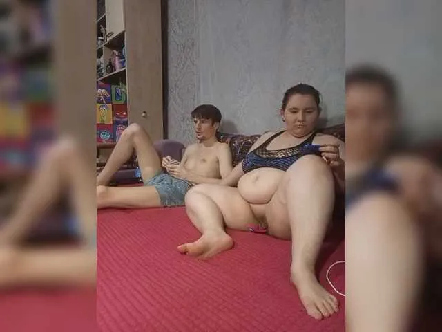 xunybany free chat on liveonude Image 12