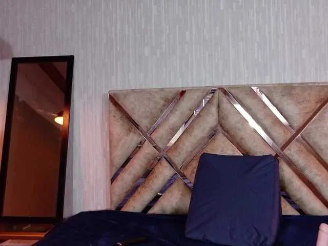 DiamondJo free chat on liveonude Image 18