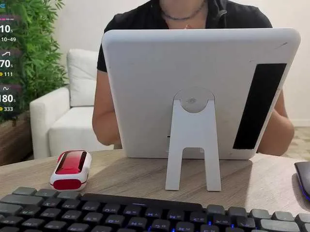 sexyblondebush free chat on liveonude Image 15